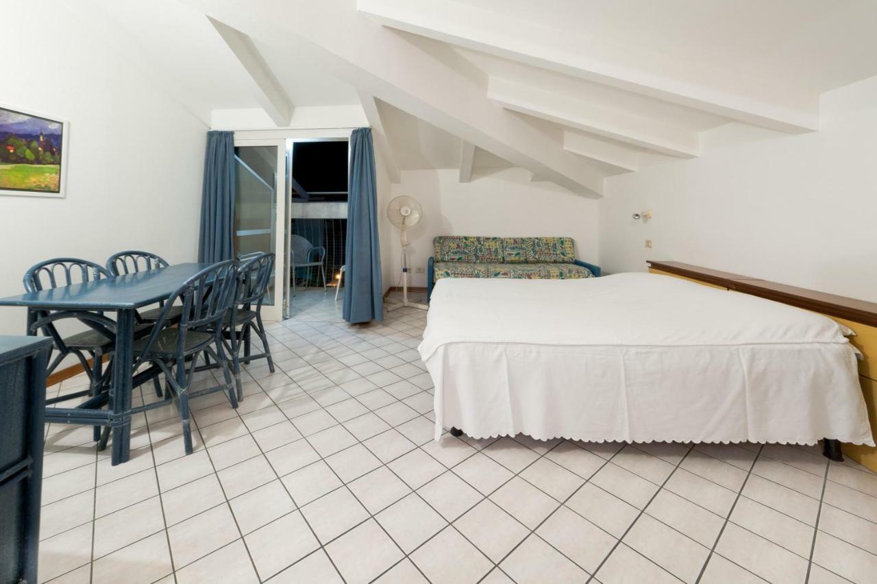 Condominio Res. Palace Bibione Exterior foto